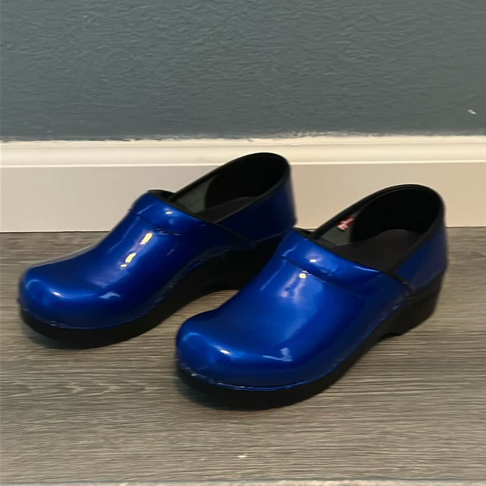 Sanita Clogs